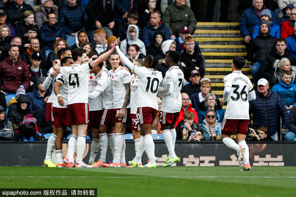 英超-约克雷斯破门赖斯建功 阿森纳2-0伯恩利7分领跑积分榜