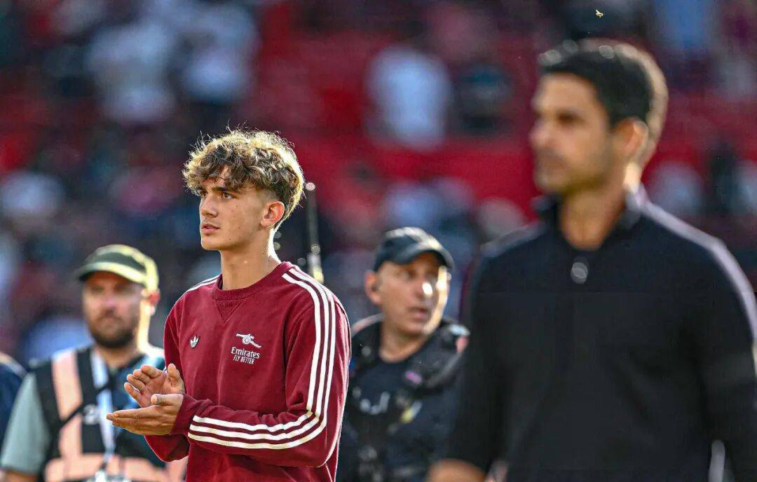 天空体育预测英超赛果：曼城1-0曼联 阿森纳3-1森林