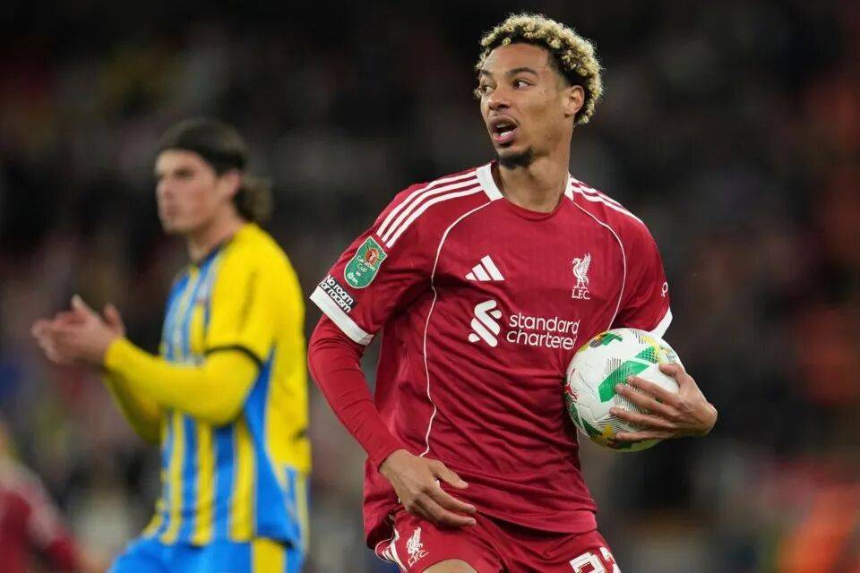 仅7次传球！英超标王沦为水货 斯洛特不该用他首发