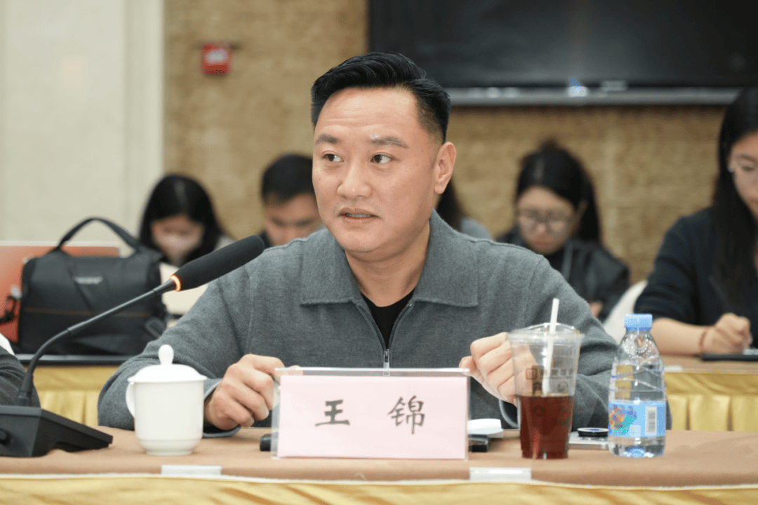 《灼灼韶华》何以位列历年央八CVB收视率冠军？