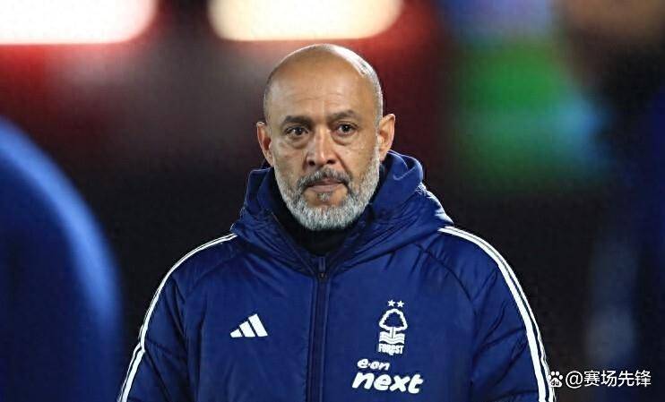 重返英超！穆里尼奥扫清最后障碍，英超劲旅力邀约，冲击欧联杯