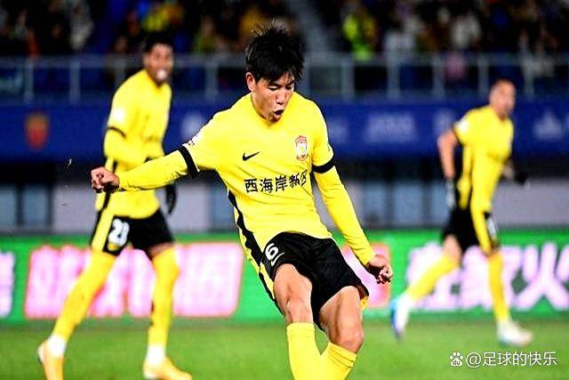 爆！21岁国足铁腰锁定英超狼队？接触半年+邵佳一牵线，劳工证破局路径全曝光