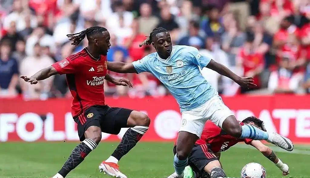 英超圣诞赛程密集揭秘：阿森纳迎两强连战，曼城赛程占优更具冲冠优势