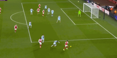 替补奇兵上场就进球，阿森纳2-0小蜜蜂，完美度过“魔鬼赛程”