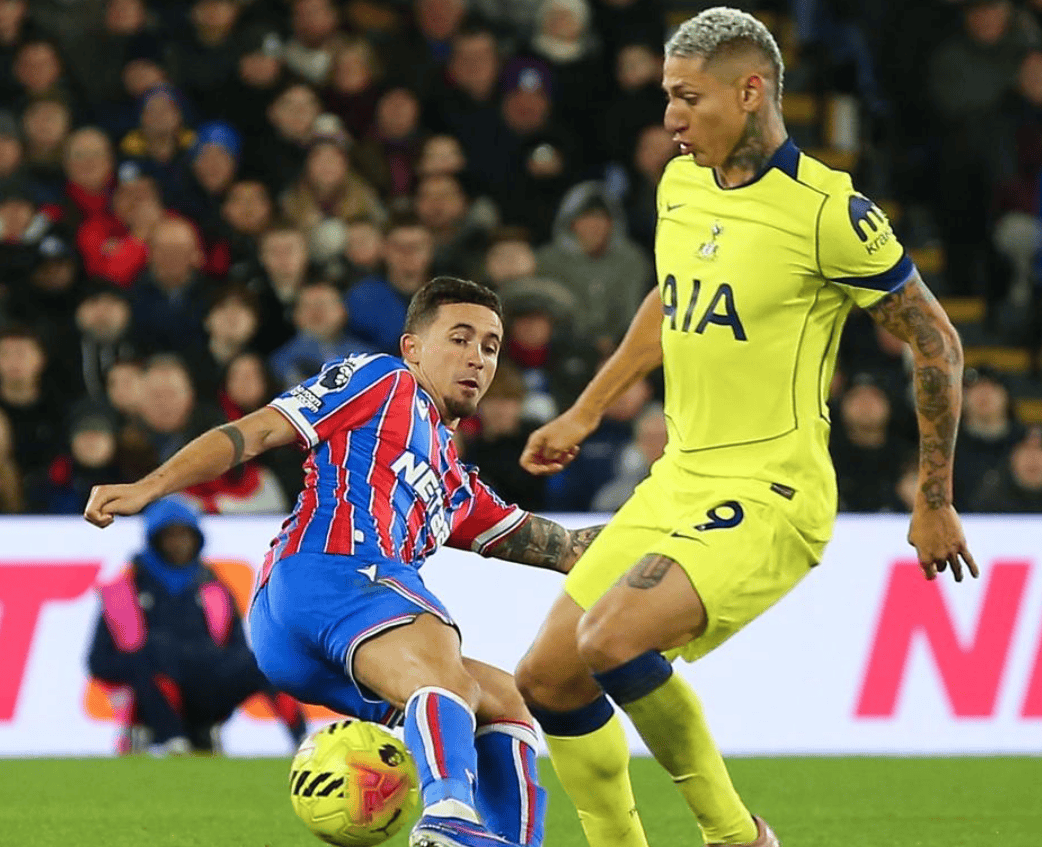 英超劲旅征服客场，成功复仇，追赶曼联，被利物浦甩开7分