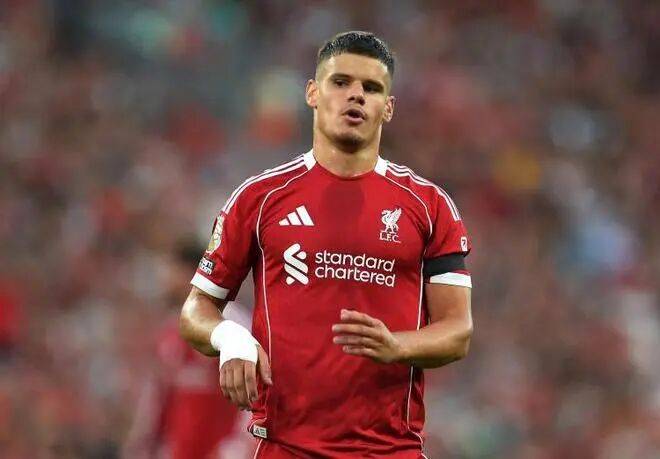 三连胜重回前四！利物浦3大巨星强势爆发，萨拉赫彻底失去位置