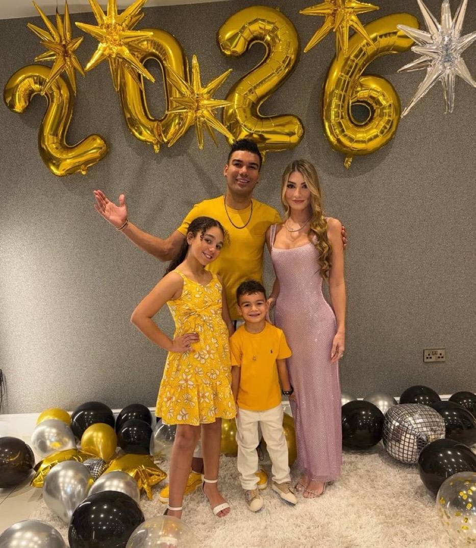 曼联滕哈格爱徒获报价，新帅定其去留！巴萨通知拉什福德将3500万买断