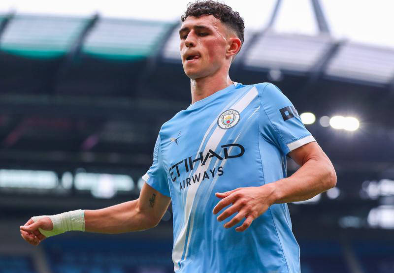 英超首次密集赛程开启，曼城誓夺19连胜，热刺力拼苦主纽卡斯尔止颓