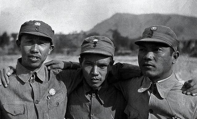 冀热察挺进军成立，箫克处决手下大将，宋时轮和邓华相继离开