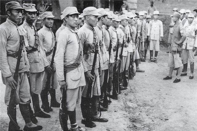 冀热察挺进军成立，箫克处决手下大将，宋时轮和邓华相继离开